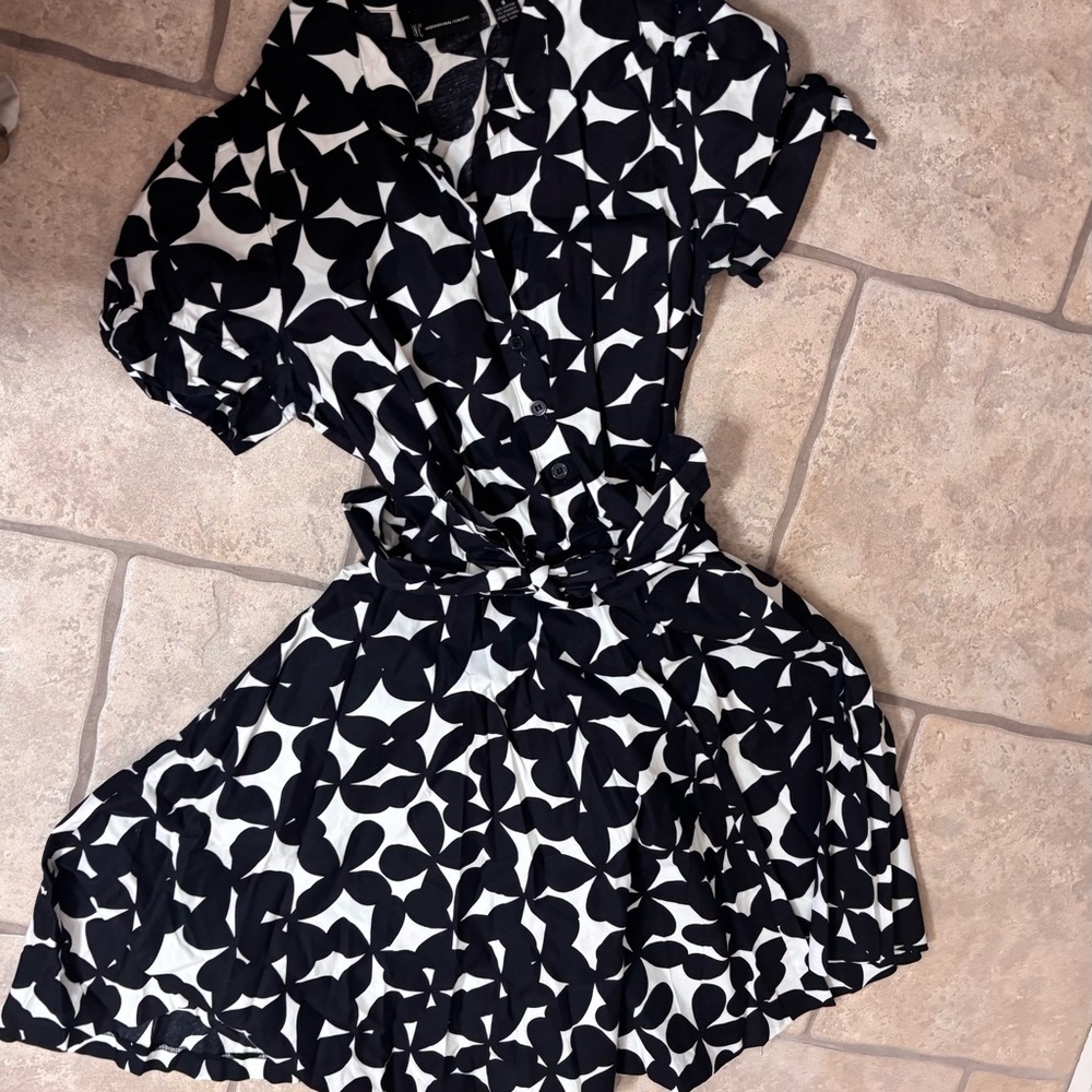 INC International Concepts Monochrome Abstract Dress - Picture 1 of 6